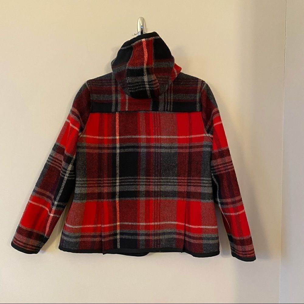 Woolrich Plaid Wool Peacoat (Medium) -> Woolrich Plaid Wool Peacoat (Medium) - Picture 5 of 15